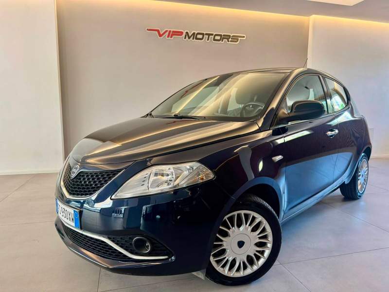 Lancia Ypsilon