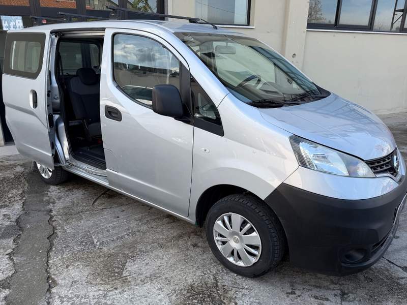 Nissan NV200