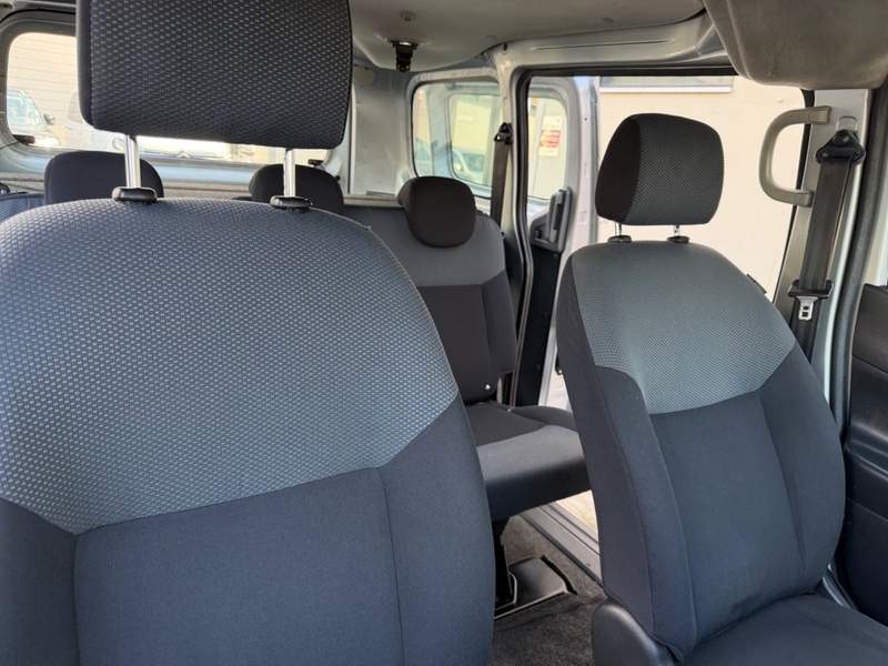 Nissan NV200