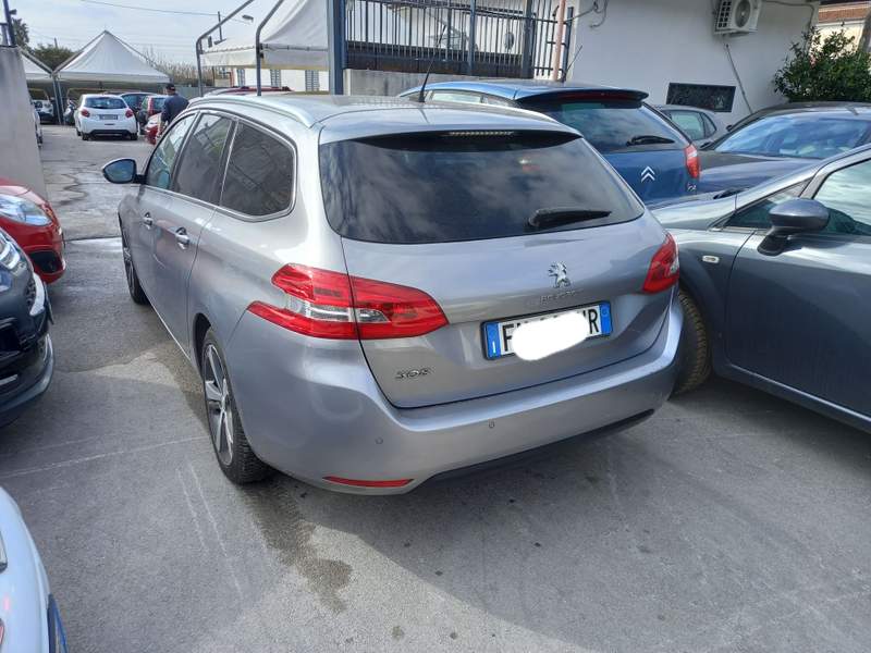 Peugeot 308