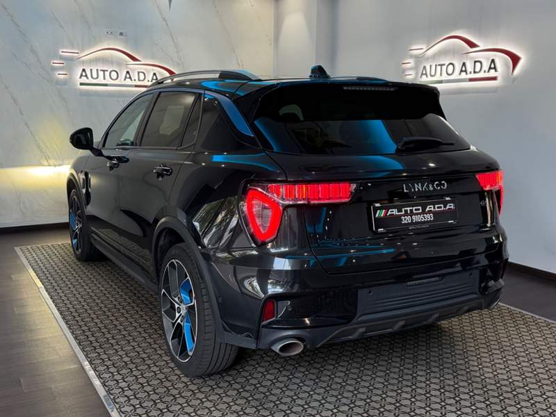 Lynk & Co 01