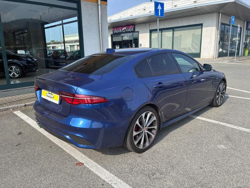 Jaguar XE
