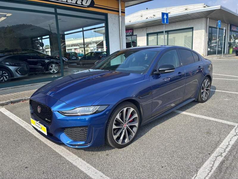 Jaguar XE