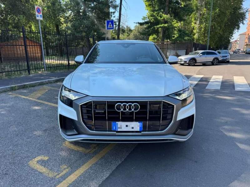 Audi Q8