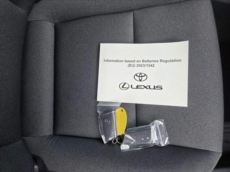 Lexus LBX