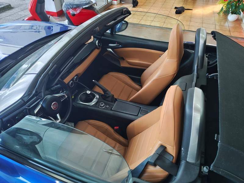 Fiat 124 spider