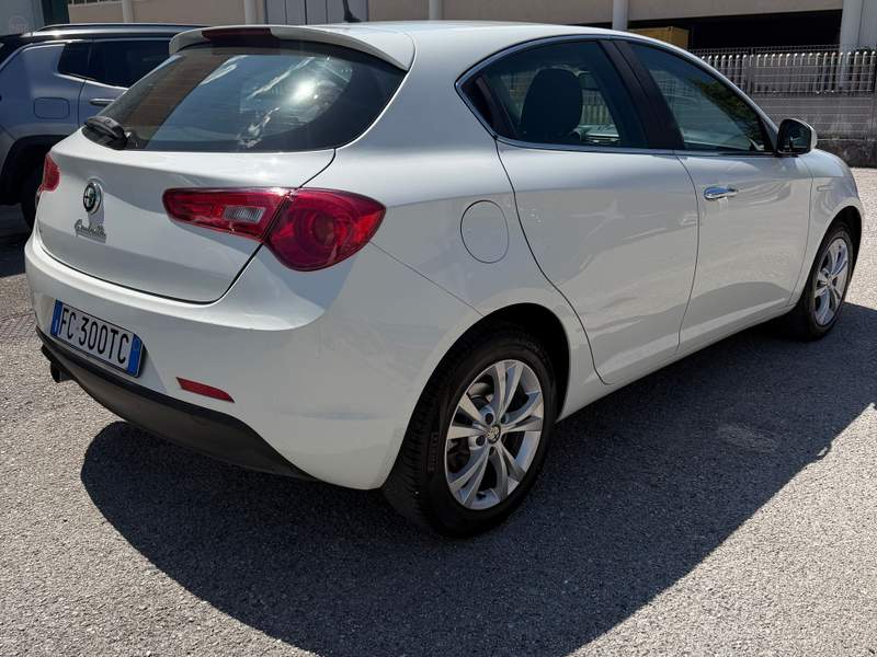 Alfa Romeo Giulietta