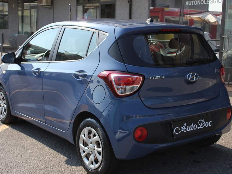 Hyundai i10