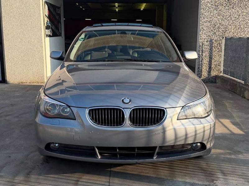 BMW Serie 5 523i