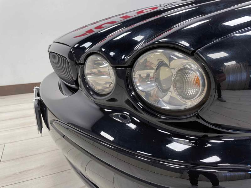 Jaguar X-Type