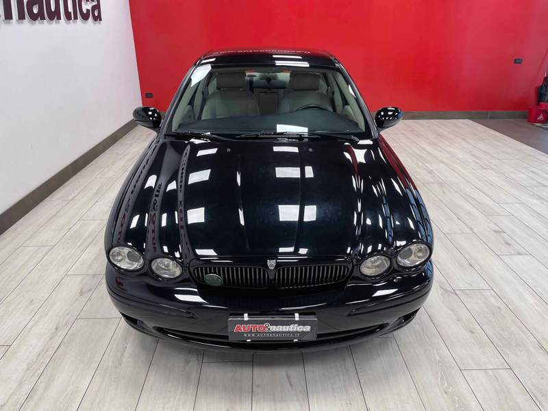 Jaguar X-Type