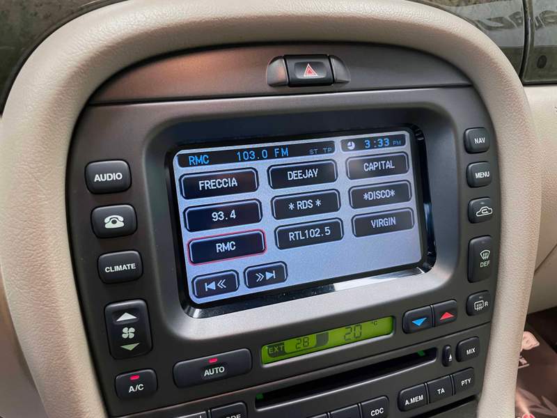 Jaguar X-Type