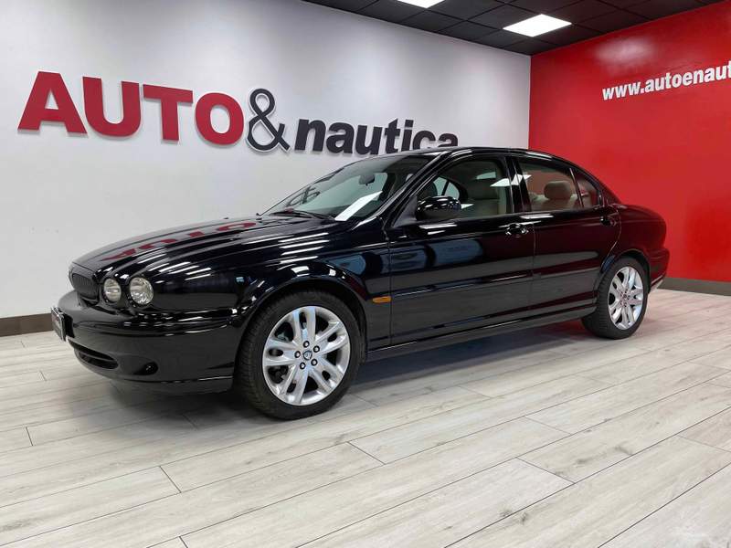 Jaguar X-Type