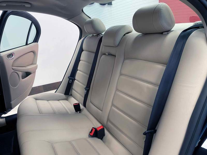 Jaguar X-Type