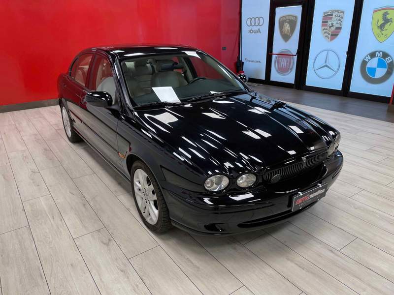 Jaguar X-Type