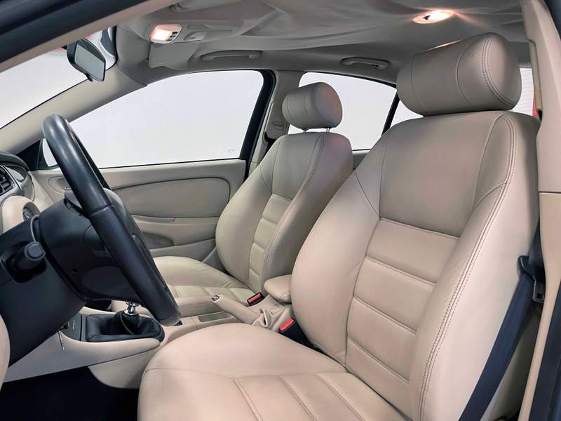 Jaguar X-Type