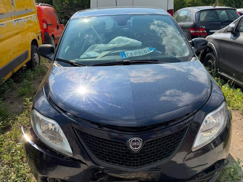 Lancia Ypsilon