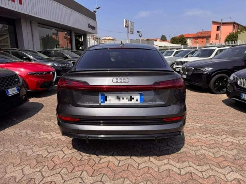 Audi e-tron