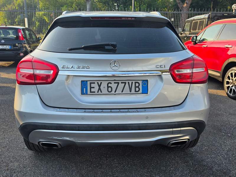 Mercedes-Benz GLA