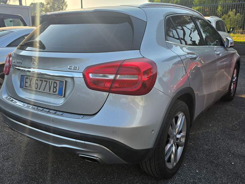 Mercedes-Benz GLA