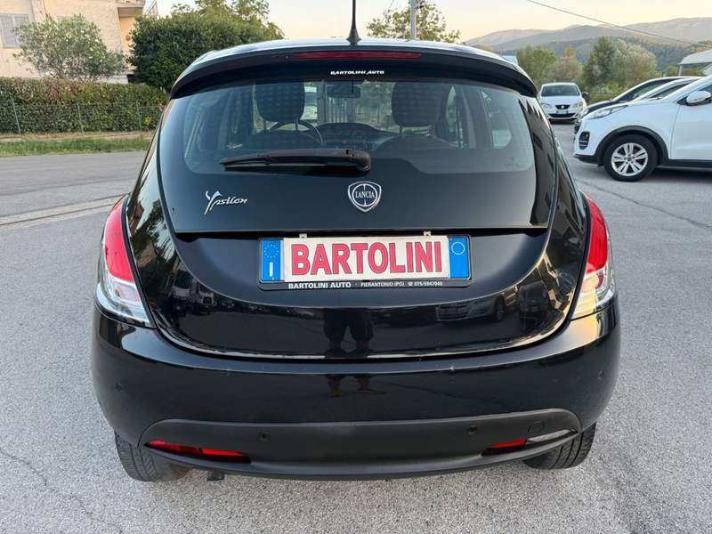 Lancia Ypsilon