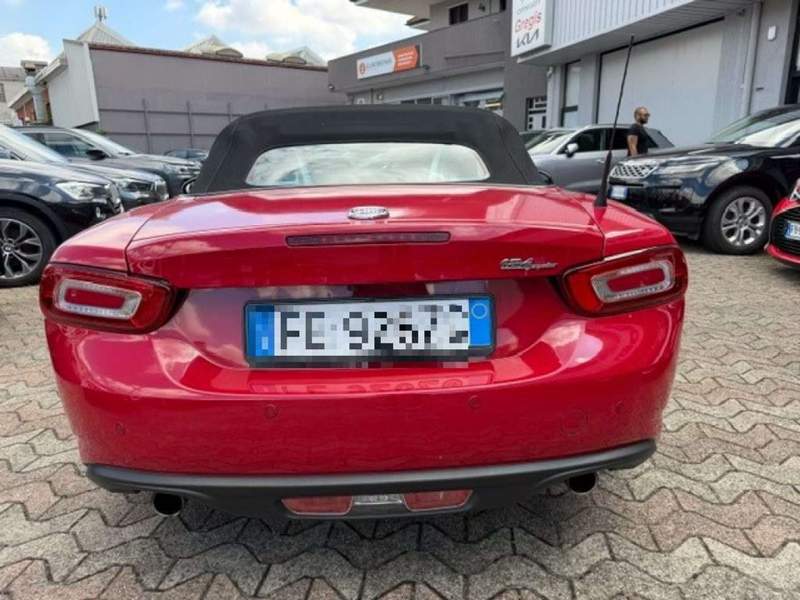Fiat 124 spider