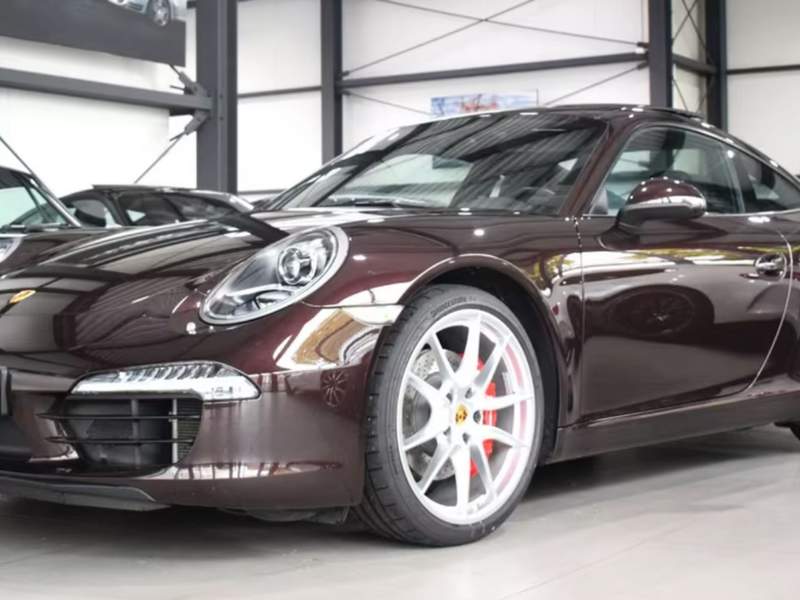 Porsche 911