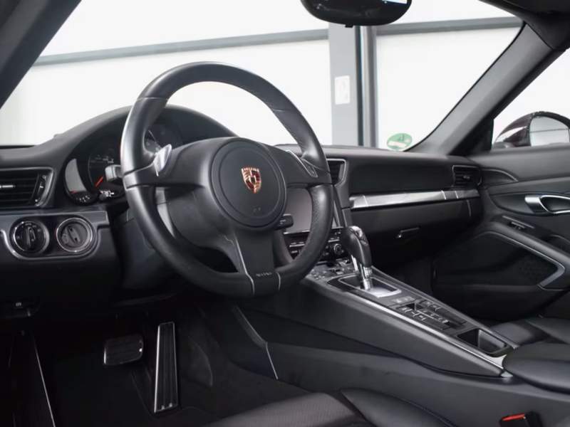 Porsche 911