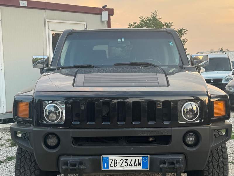 Hummer H3