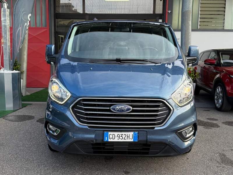 Ford Tourneo Custom