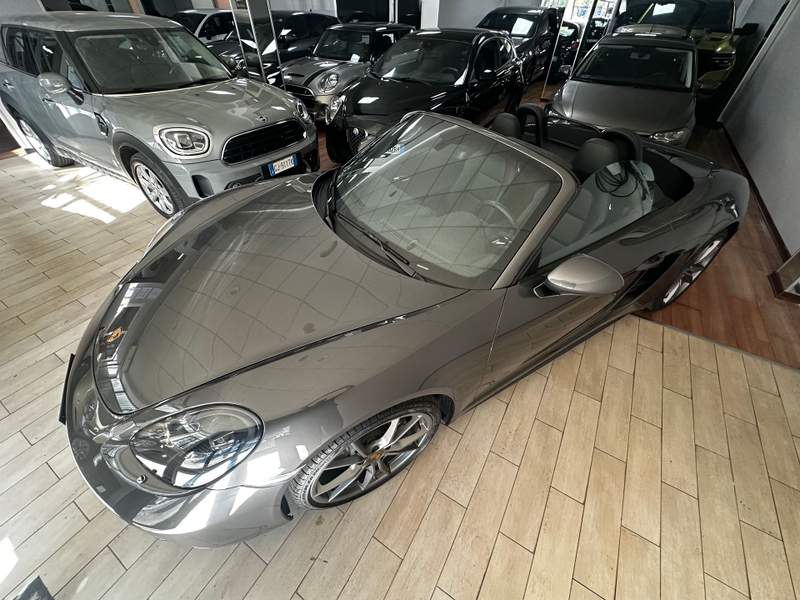 Porsche 718