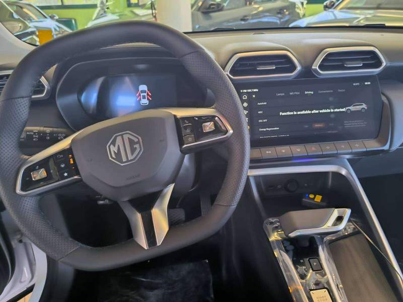 MG ZS