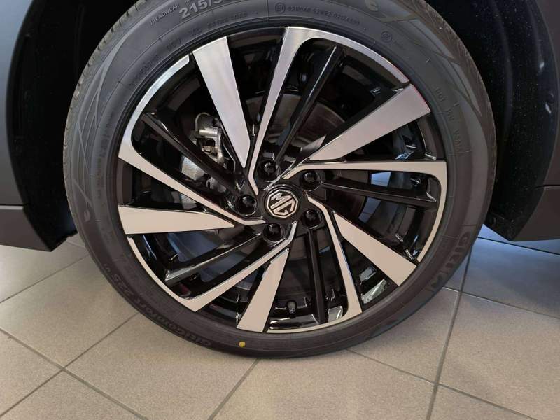 MG ZS