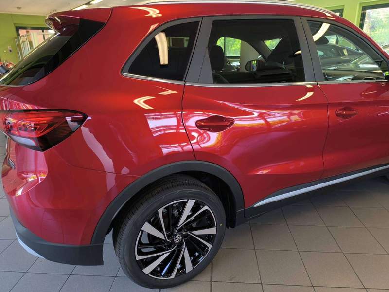 MG ZS