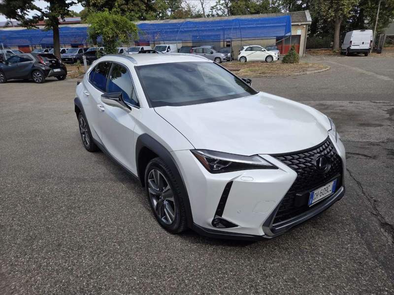 Lexus UX