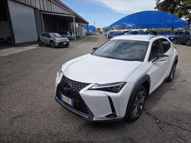 Lexus UX