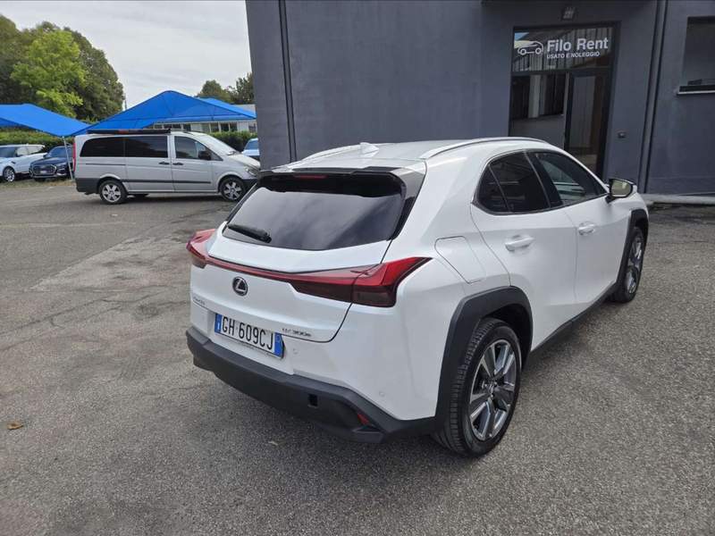 Lexus UX