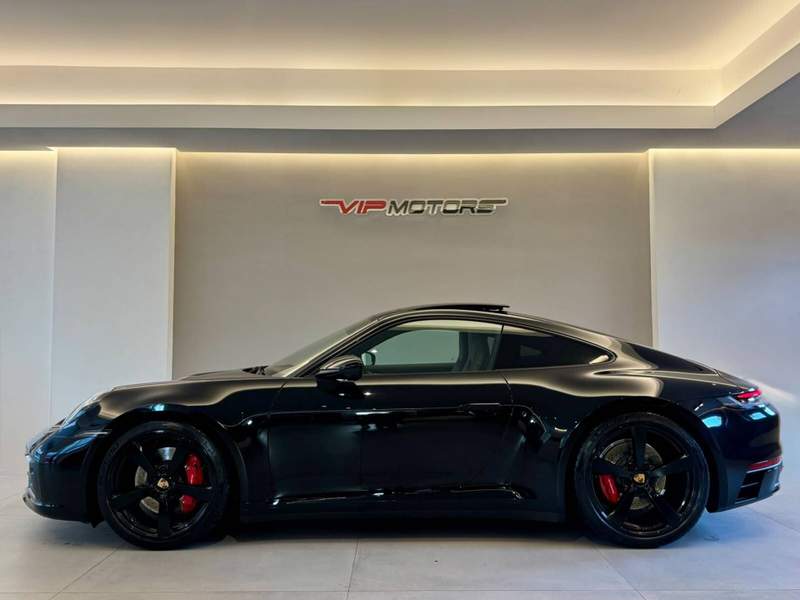 Porsche 911 (992)