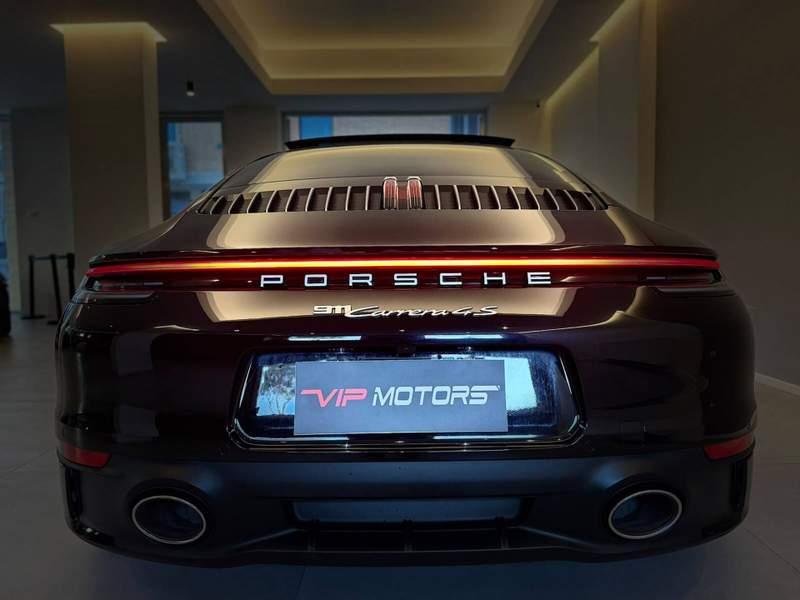 Porsche 911 (992)