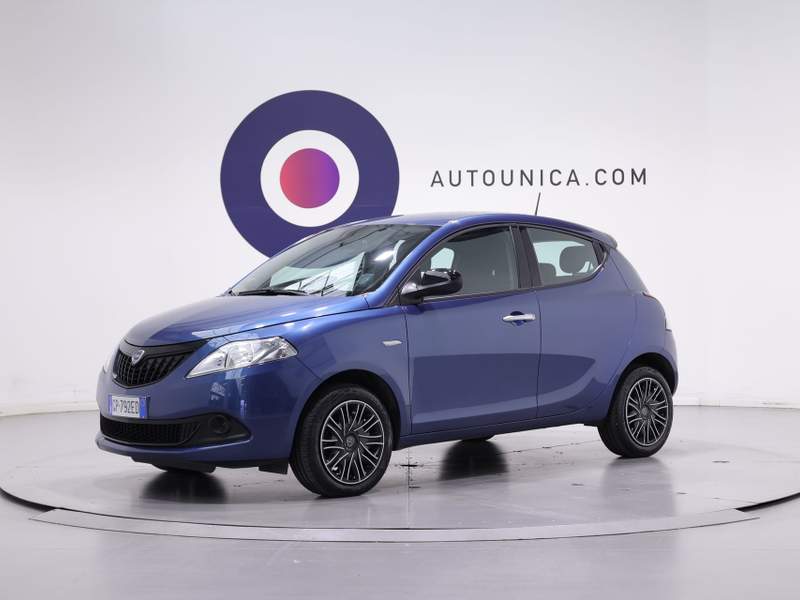 Lancia Ypsilon