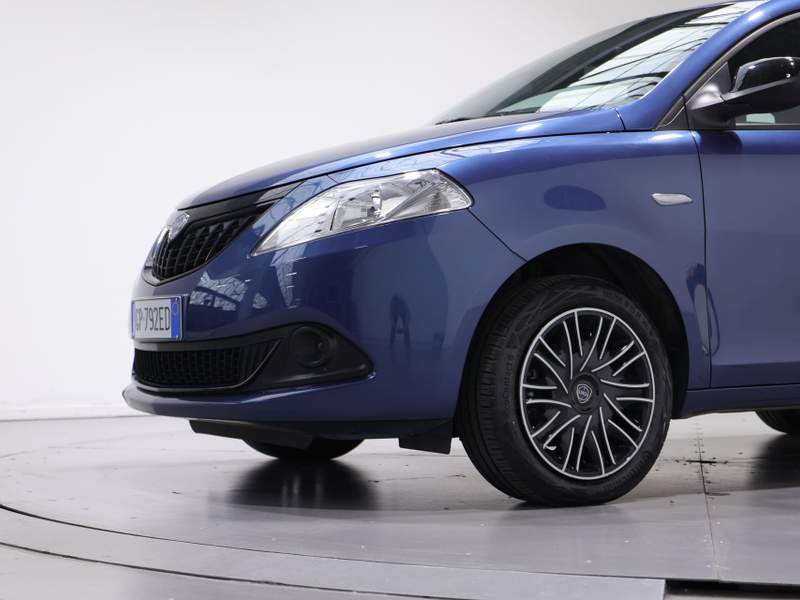 Lancia Ypsilon