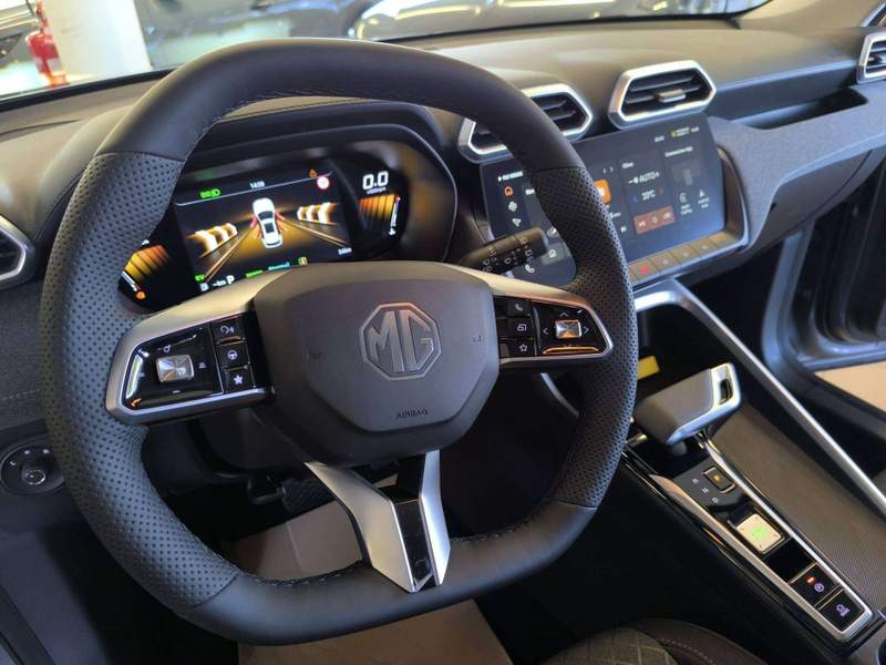 MG ZS