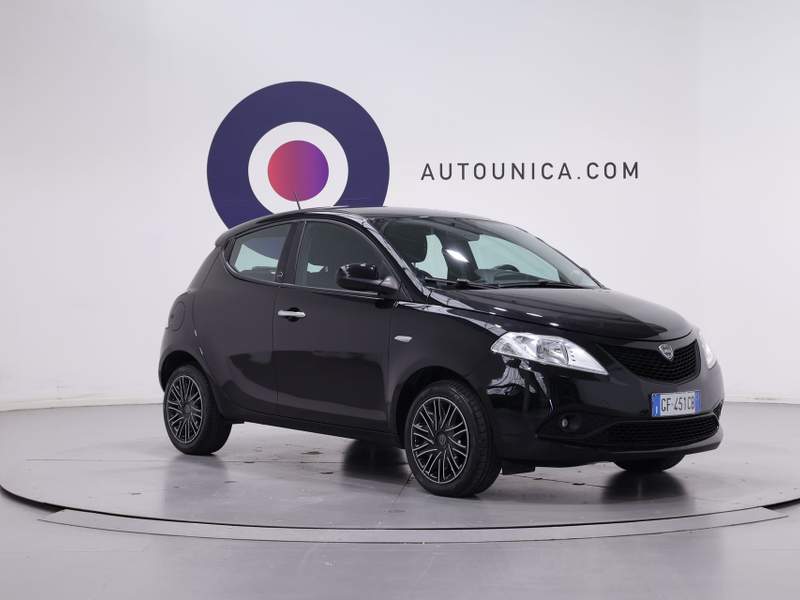 Lancia Ypsilon