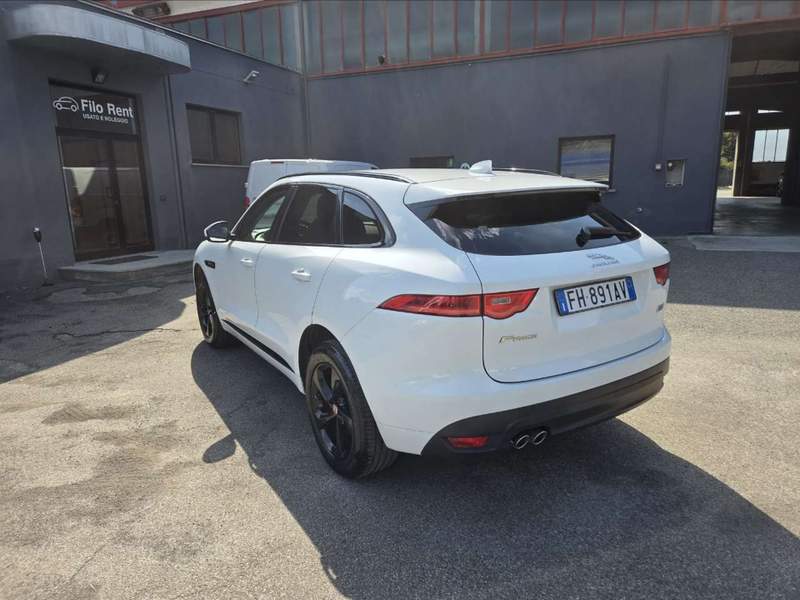 Jaguar F-Pace