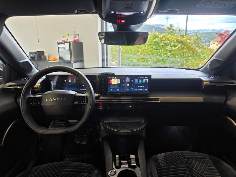 Lancia Ypsilon
