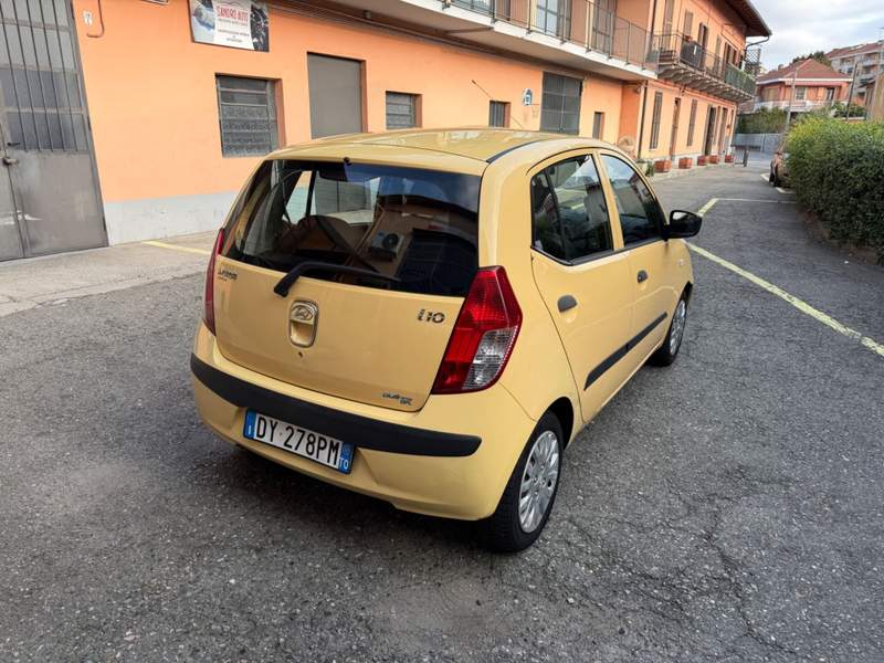 Hyundai i10