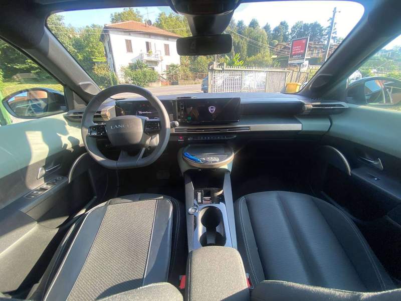 Lancia Ypsilon