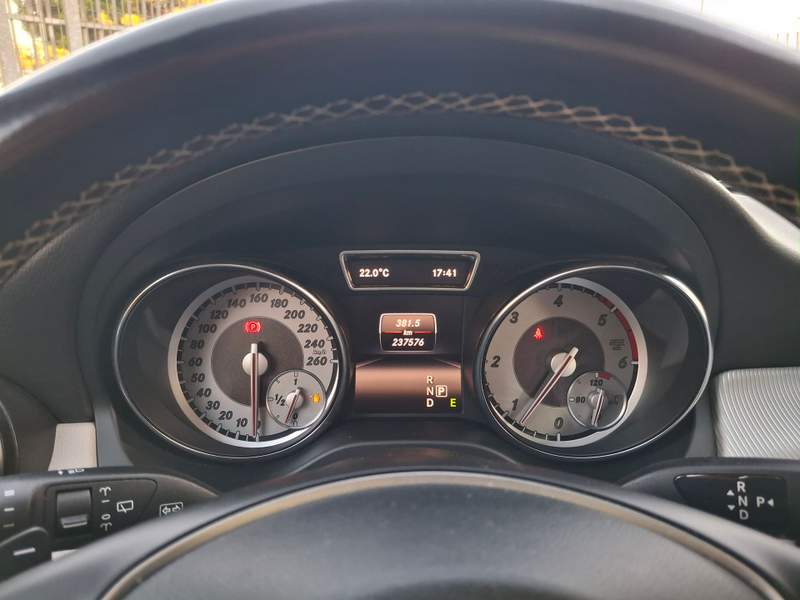 Mercedes-Benz CLA