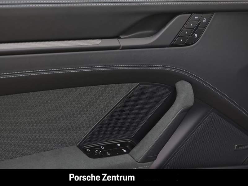 Porsche 911 (992)