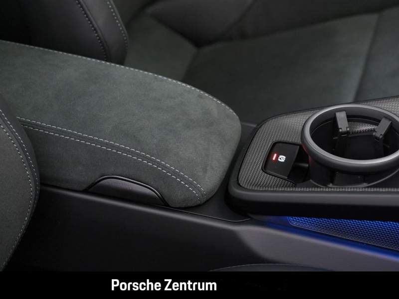 Porsche 911 (992)